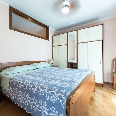 Kulish Apartment